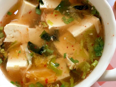 キムチと豆腐とわかめのスープ☆